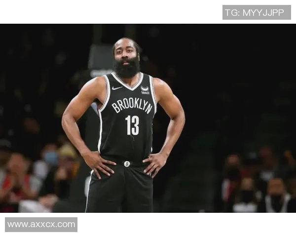 曝哈登休赛期对立签约保罗 曾是快船队内少量持质疑情绪的人之一